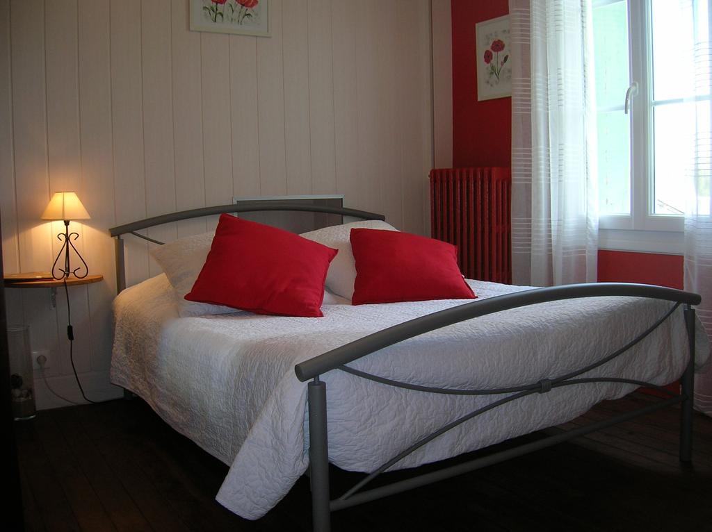 Le Petit Jardin Yoyo Hotell Monts Eksteriør bilde