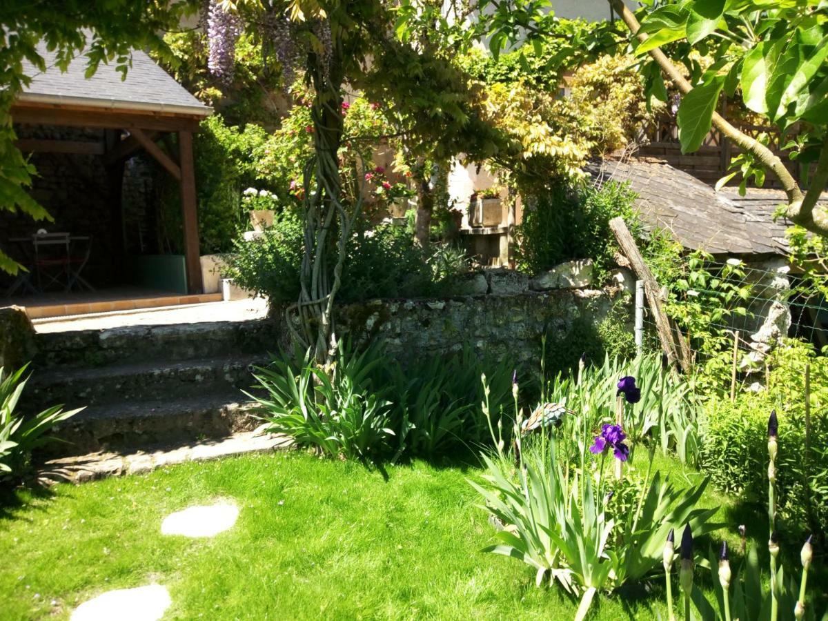 Le Petit Jardin Yoyo Hotell Monts Eksteriør bilde